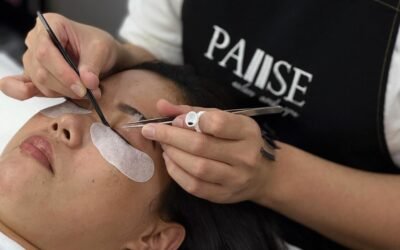 7 Secrets to Naturally Glowing Skin